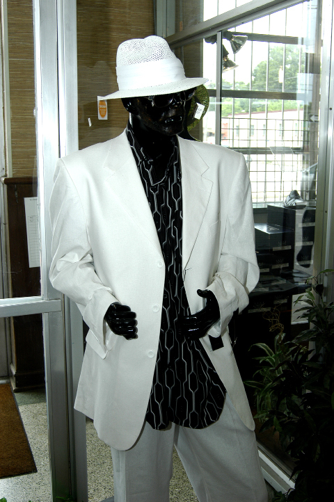 wht_entrance2piece.jpg